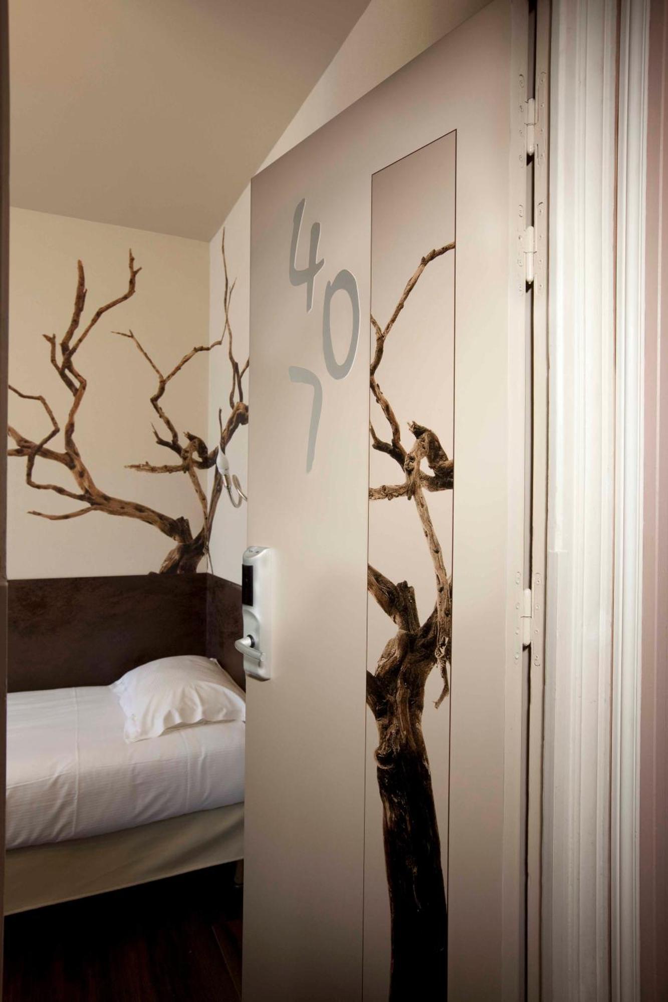 Small Single Room