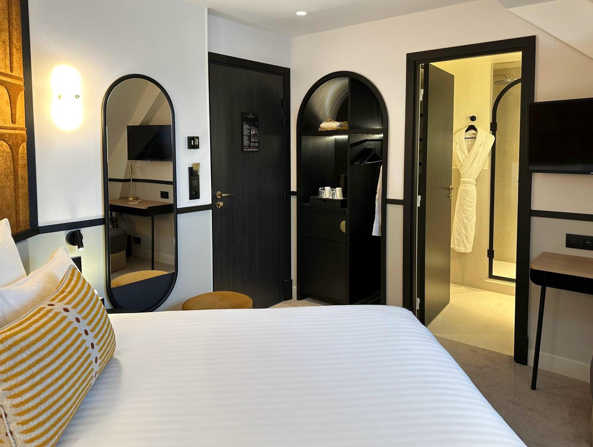 Single Room Double Bed,1610234717:JPEG