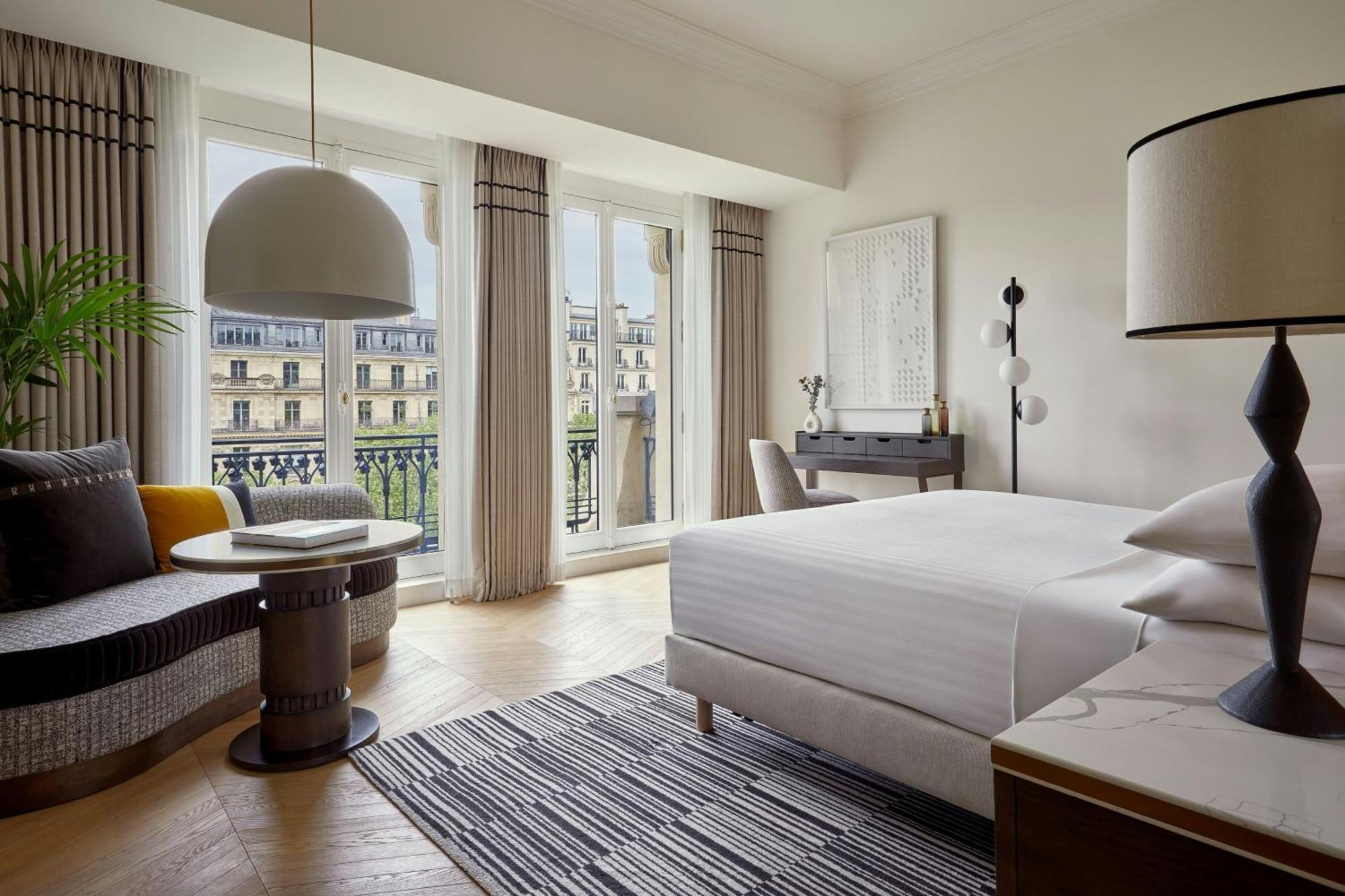 King Room Champs Elysées View,1643143941:JPEG