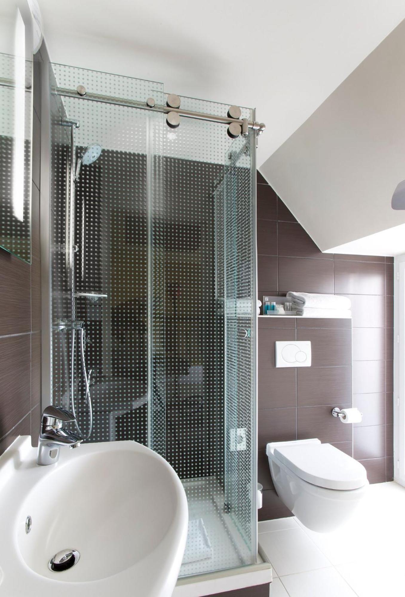 Standard Double Room with Walk In Shower,1576713254:JPEG