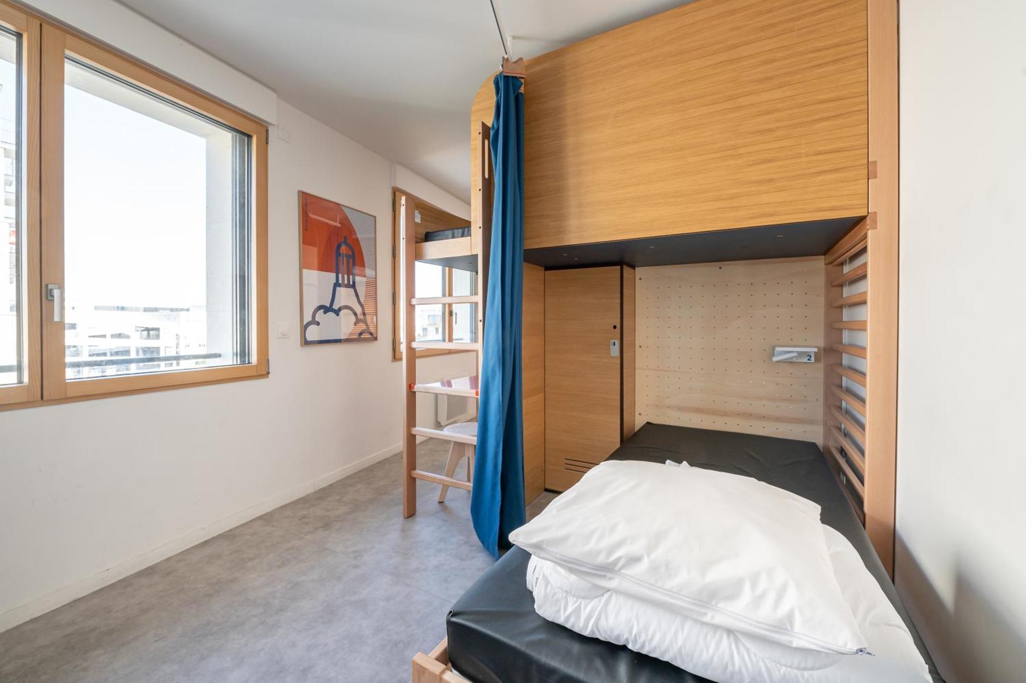 Bed 4-Bed Female Dormitory Room