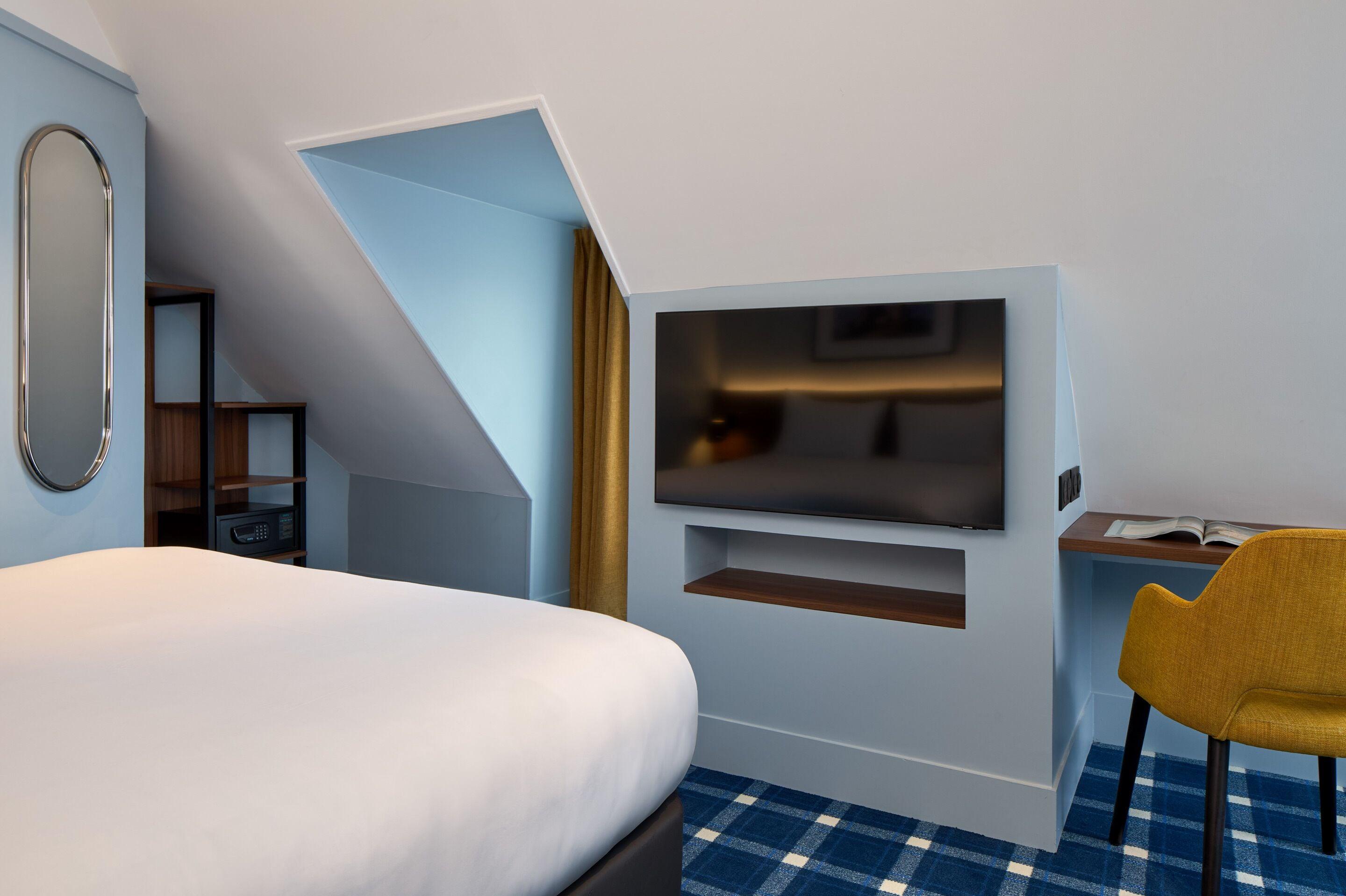 Superior Triple Room