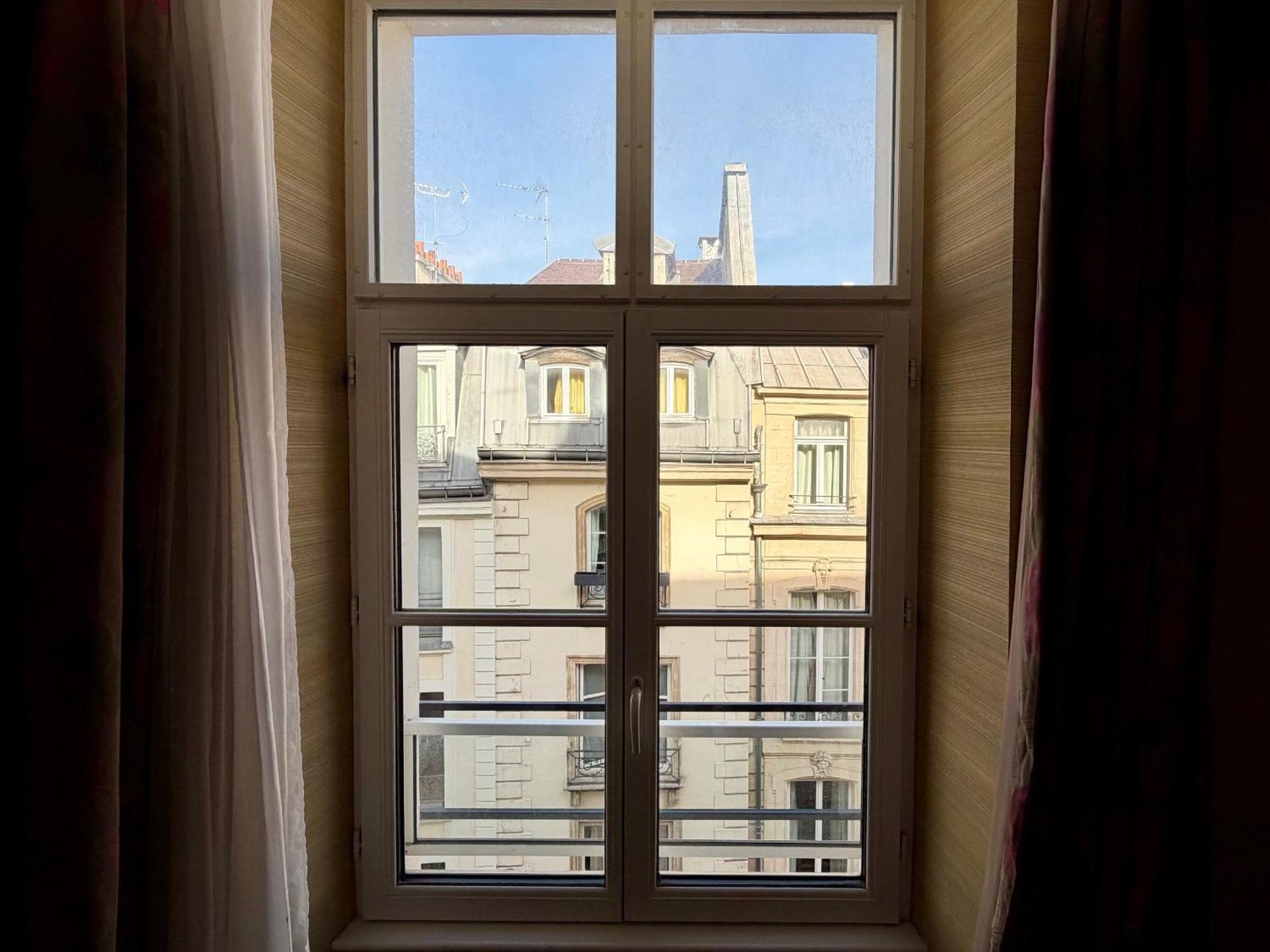 DELUXE Double Room – City View