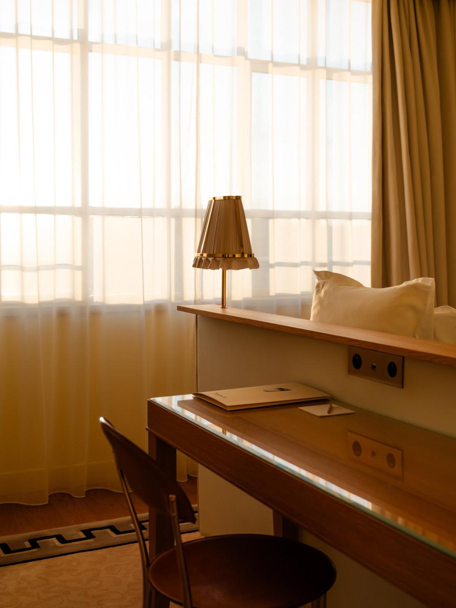 Deluxe Junior Suite,1743167169:JPEG
