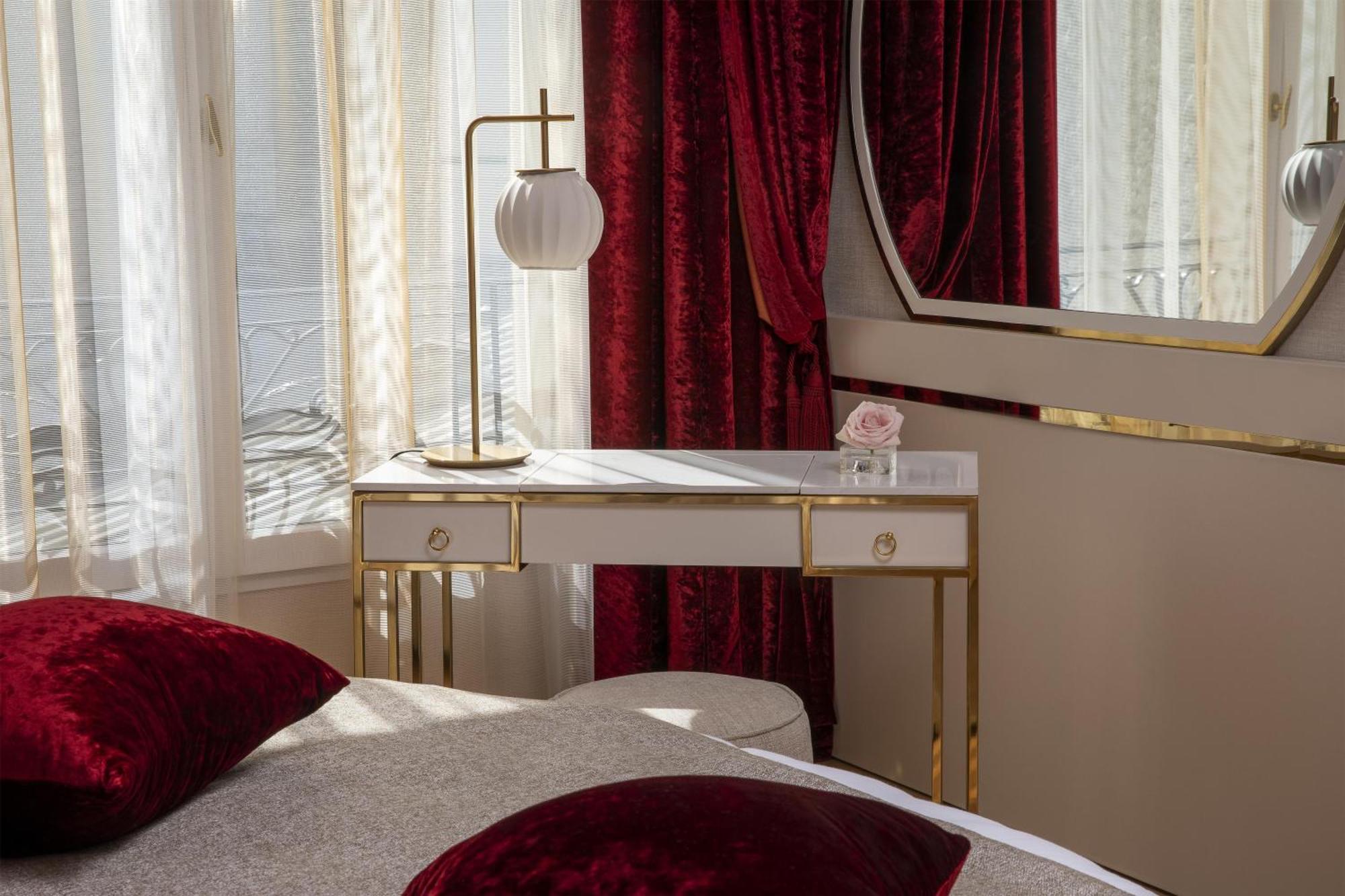 Deluxe Room Passion Jacuzzi