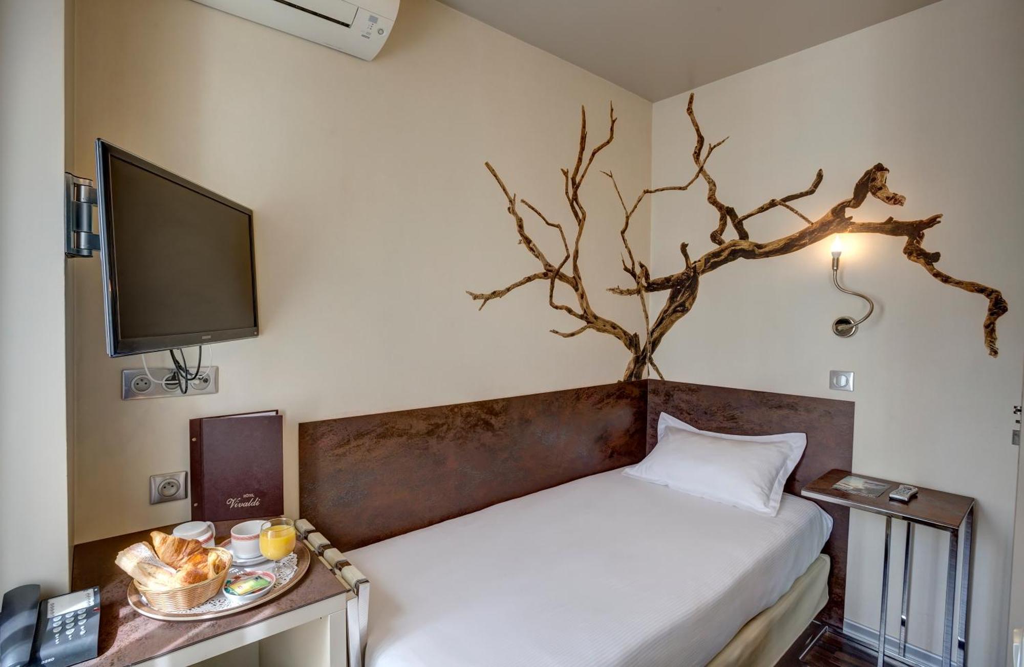 Small Single Room