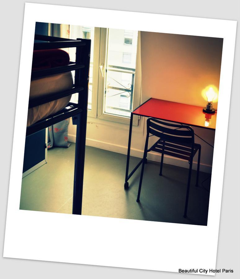 Posto Letto in Dormitorio Misto con 2 Letti e Bagno Privato