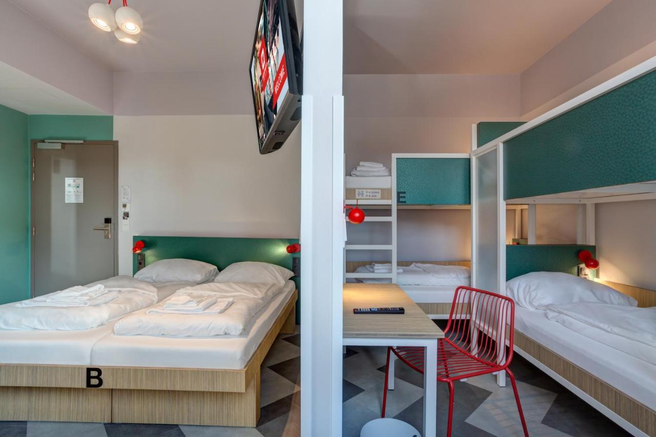 5-Bed Room,947178709:JPEG