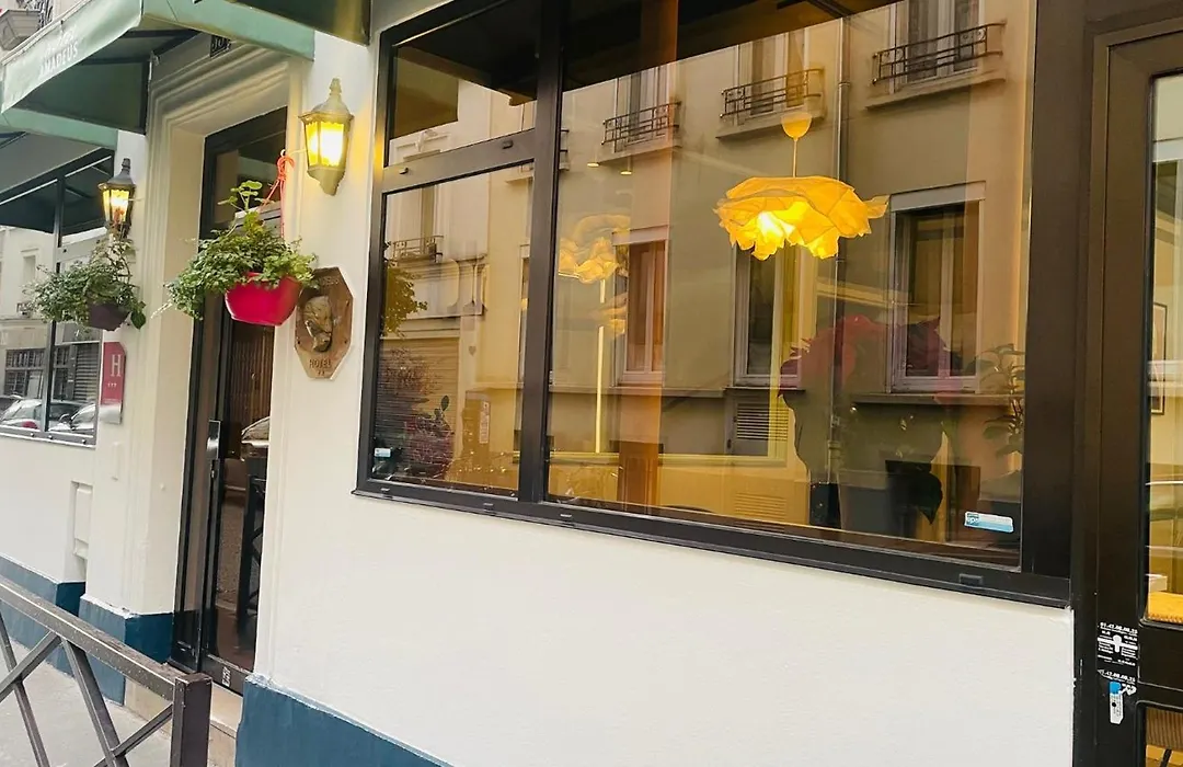 Amadeus Hotel-1