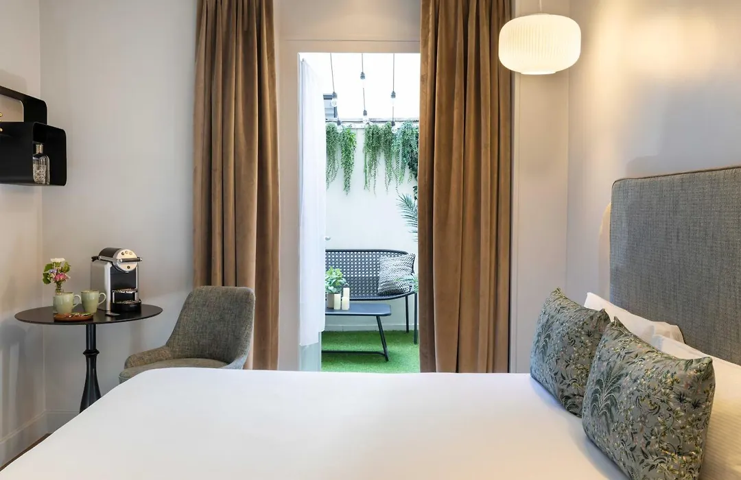 Hotel Eiffel Saint Charles-1