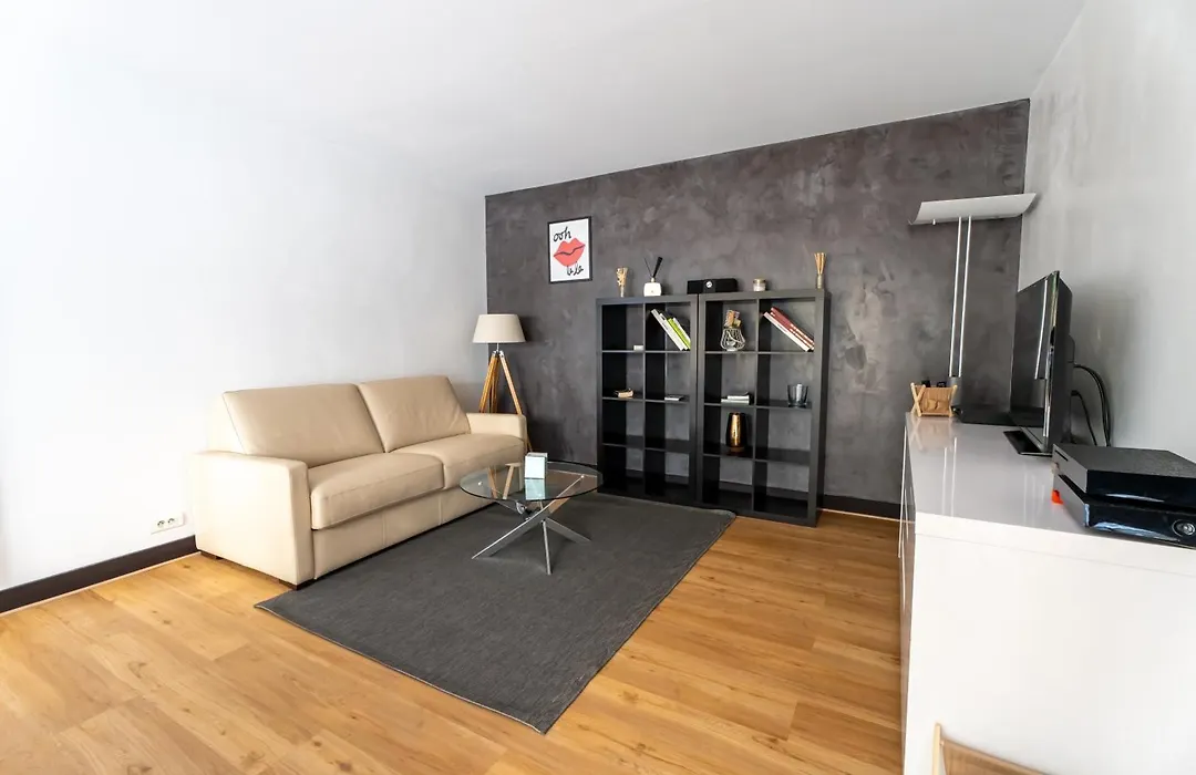 Short Stay Paris Apartments-1