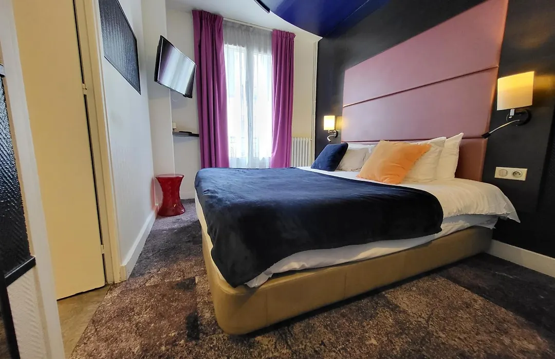 Accueil Hôtel Paris Pigalle Montmartre - Hôtel rénové-1