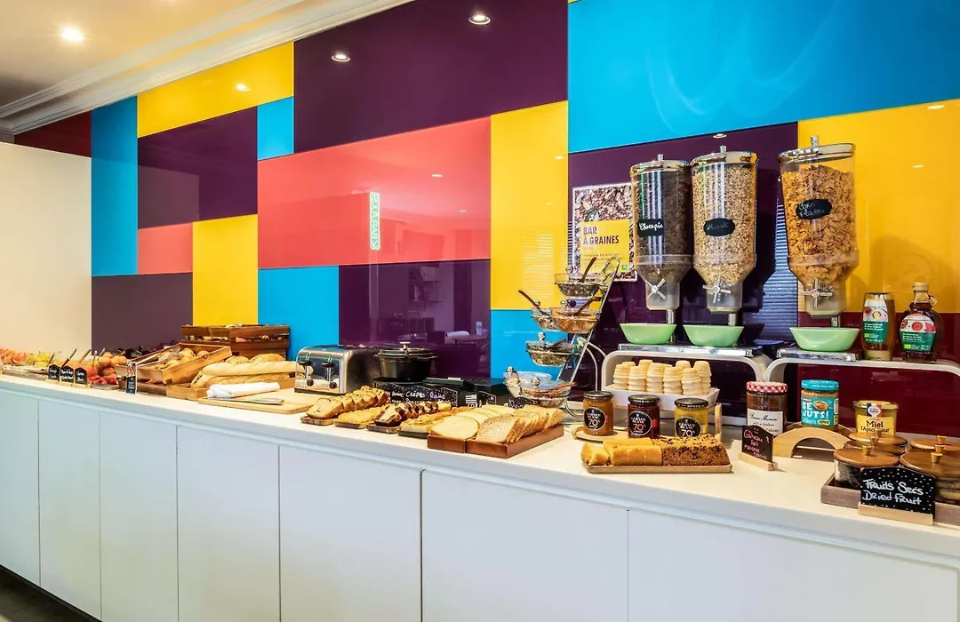 Ibis Styles Paris Tolbiac Bibliotheque-1