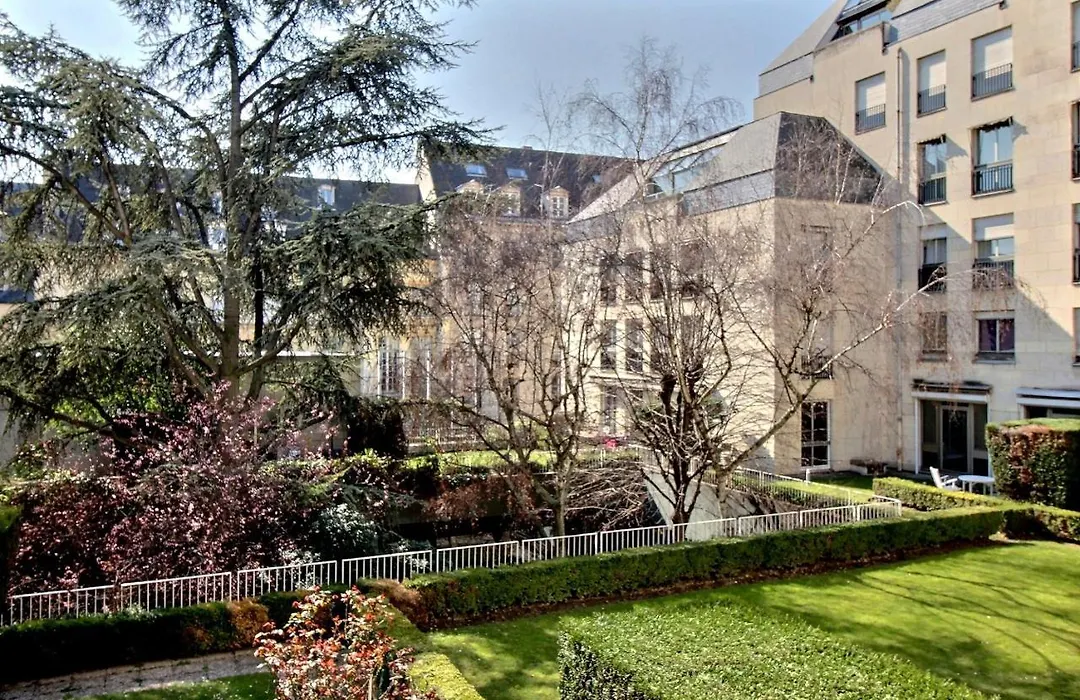 Assia & Nathalie - Luxury B&B Marais-1