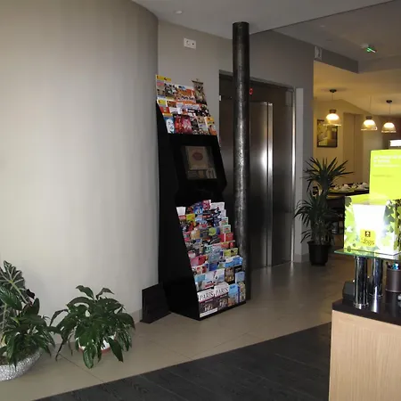 Source Hotel-3