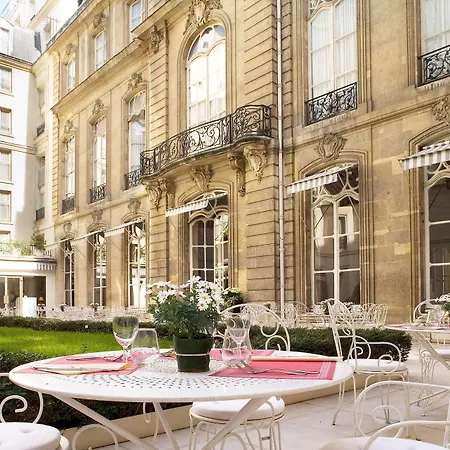Saint James Albany Paris Hotel Spa-3