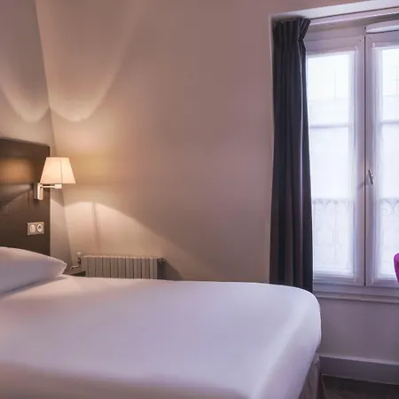 Hotel Des Ecrivains-2