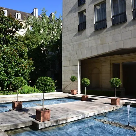 Assia & Nathalie - Luxury B&B Marais-2